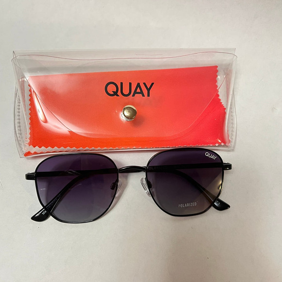 New Quay Australia Big Time Sunglasses Black Smoke Polarized - Picture 1 of 9